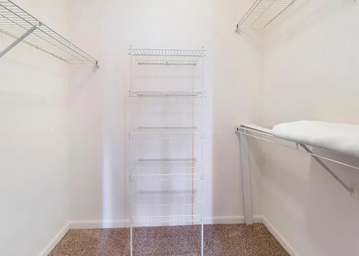 Apartment Landing Incredible 1bd Tennis Court Gym *